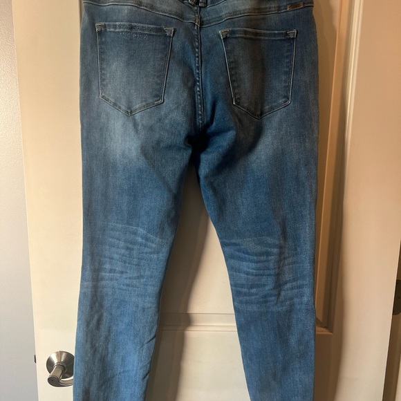 Kancan distressed jeans size 32. Washed once, never worn. - Picture 2 of 3